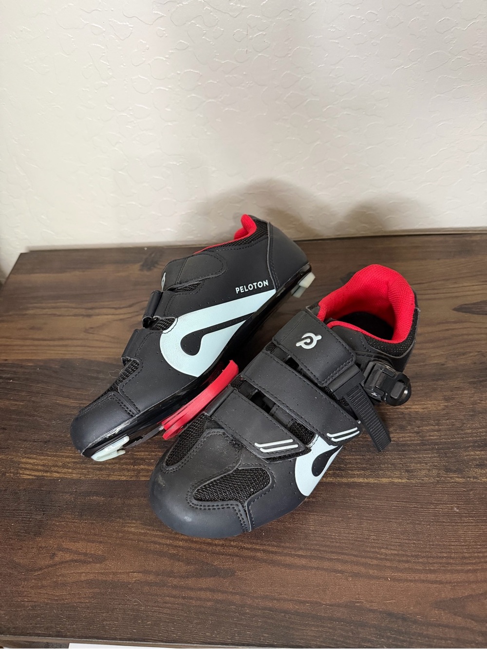 Peloton Unisex Black and Red Cycling Shoes